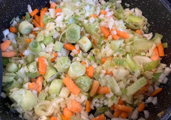 Gentle Parenting From Cookery Class to Mastering Family Meals in the Kitchen